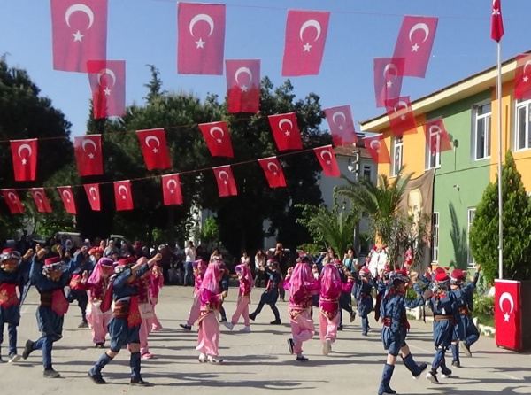 Türk Halk Oyunları Aydın Yöresi Kurslarımız Başlıyor